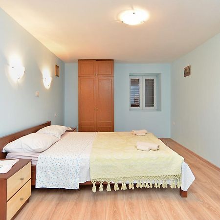 House Biserka 1736 Premantura Esterno foto